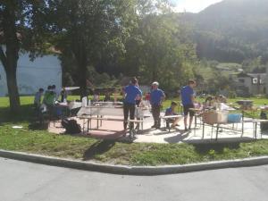 Izdelava totemov na 11. Jamnikovi koloniji 1